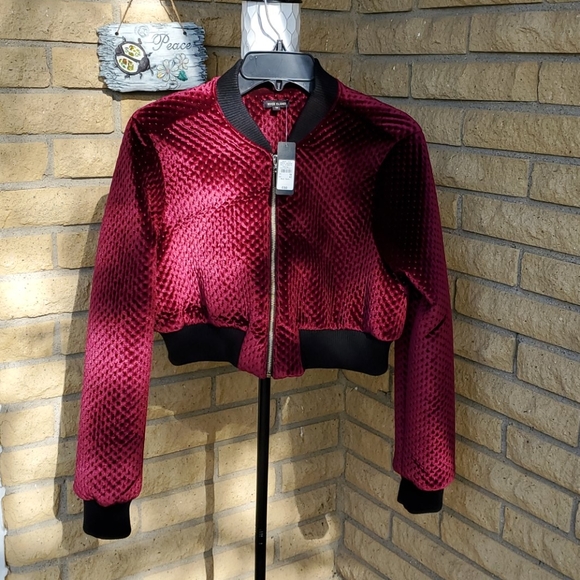 Wine🍷 Velour Quilted cropped jacket - Picture 3 of 7